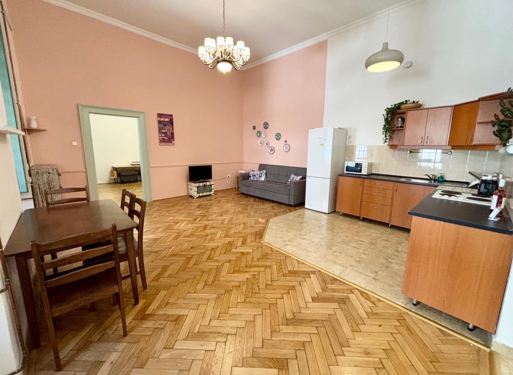 Orza * Budapeszt